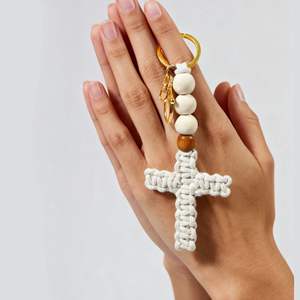 <span class=keywords><strong>Porte</strong></span>-clés en <span class=keywords><strong>macramé</strong></span> en forme de croix, <span class=keywords><strong>porte</strong></span>-clés Jésus, accessoires de voiture chrétiens, <span class=keywords><strong>porte</strong></span>-clés en croix douce fait à la main, décoration bohème pour femmes et hommes, cadeaux - Product Image 1