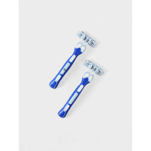 Paquete de 2 maquinillas de afeitar de seguridad desechables Diseño integrado de 3 hojas para uso en bikini facial y corporal - Product Image 1
