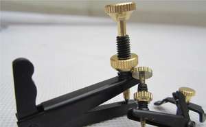 La tondeuse spéciale pour violoncelle de haute qualité à bas prix avec trois types de coupe-violoncelles: jaune, noir et blanc - Product Image 3