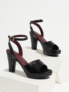 Sandalias Clásicas con Plataforma y Punta Abierta, Diseño Croc, Tacón Cuadrado, Hebilla en el Tobillo, Ligeras, Cómodas y Sexys para Mujer, Ideales para Bodas y Eventos - Product Image 1