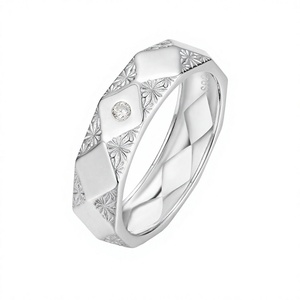 Anillo de Moissanita Chapado en Oro Blanco de 10K, Corte Redondo, Geométrico, para Boda, Joyería para Ella - Product Image 5