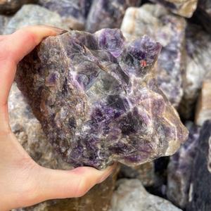 Prix d'usine Pierre brute d'<span class=keywords><strong>améthyste</strong></span> <span class=keywords><strong>de</strong></span> rêve <span class=keywords><strong>de</strong></span> guérison naturelle, quartz brut, pierre irrégulière <span class=keywords><strong>de</strong></span> grande taille pour la fabrication <span class=keywords><strong>de</strong></span> bijoux - Product Image 2
