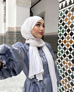 Hijab en jersey de qualité supérieure écharpe <span class=keywords><strong>bandana</strong></span> super douce et extensible dans les 4 sens <span class=keywords><strong>violet</strong></span> en sourdine idéal pour un usage quotidien tout ton de peau logo personnalisé quotidien - Product Image 1