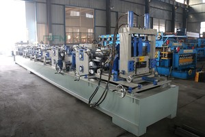 Rifornimento di fabbrica <span class=keywords><strong>C</strong></span> canale acciaio <span class=keywords><strong>Roll</strong></span> formatrice macchina <span class=keywords><strong>C</strong></span> Z profilo a forma di luce in acciaio Purlin macchina - Product Image 3