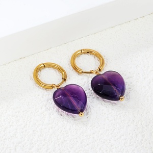 Nouvelles Boucles d'Oreilles Huggie Cœur Romantique en Zircon, Bijoux Saint-Valentin en Acier Inoxydable, Créoles en Cristal Violet pour Femme - Product Image 4