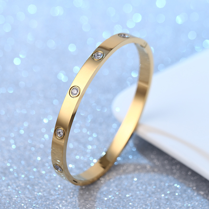 Plein diamant doré pour femme