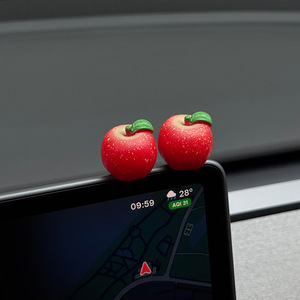 Ornamen Mobil Apple dengan Daun Hijau Dekorasi Dasbor Lucu untuk Perjalanan Aman Hadiah Aksesoris Interior Mobil Unik untuk Wanita - Product Image 6
