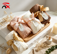 Serviette à main roulée en forme de M avec ruban et nœud, idéale pour mariage, baptême, souvenir pour invités, cadeau pour anniversaire, fête prénatale - Grande Vente