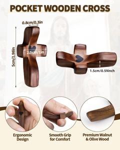 Scultura fatta a mano in legno di pino noce 'attraversa il mio cuore' Stress artigianale in legno curvato incisione con le dita da tasca fai da te per la festa della mamma - Product Image 4