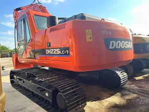 Excavadora DOOSAN DH225LC-7 de Segunda Mano, Buen Estado, Pintura Original, Motor Isuzu, Bomba Hidráulica, 22 Toneladas, Mediana/Grande, Lista para Exportación - Product Image 5