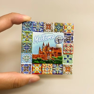 Imán Redondo de Acero Inoxidable Pintado con Diseño de <span class=keywords><strong>Barcelona</strong></span>, Recuerdo Turístico, Colección para el Hogar - Product Image 4