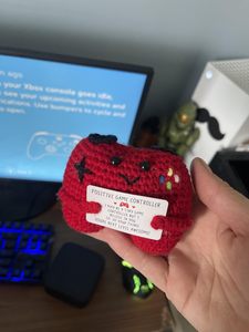 Cadeau pour mari : Contrôleur de jeu en crochet « Busy Gaming Life » – Cadeau positif pour la Saint-Valentin ou la fête des pères - Product Image 6