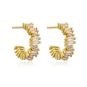 Copper plated gold zircon C shaped earrings for women with a small sense of design
