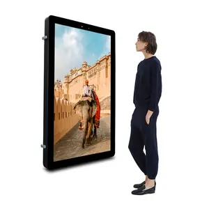 86 Inch Aan De Muur Gemonteerde Waterdichte Digitale Bewegwijzering En Display 2000 Nits Ip65 Elektronische Touchscreen Lcd Outdoor Commerciële Monitor