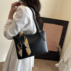 Nuevo Bolso Tote de PU de Gran Capacidad y Alta Gama, Resistente al Agua, Versátil, Apto para el Uso Diario, Bolso de Mano para Mujer al por Mayor - Product Image 6