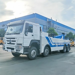 Grúa de Rescate HOWO 8x4 de Servicio Pesado con Pluma Integrada y Brazo de Remolque, Capacidad de Elevación de 15000 kg - Product Image 3