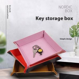 Boîte de rangement pliable à quatre coins en cuir PU personnalisée, plateau de jeu de dés portable - Product Image 2