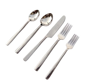 Juego de cubiertos Royal Sustainable de acero inoxidable con elegante mango plano y brillante, juego de cubiertos elegante - Product Image 1