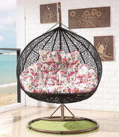 Balançoire suspendue moderne et personnalisable en rotin tressé double pour patio, jardin, salon extérieur, parc, hôtel, enfants et adultes, pour la détente