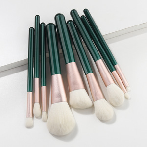 Green Wood Handle 9-Piece Makeup Brush Set Synthetic Hair Face Brush Travel-Friendly <b>Foundation</b> Application - Product Image 1
