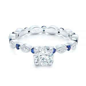 Anello di Fidanzamento F160 Elegante con Diamanti e Zaffiri - Product Image 2