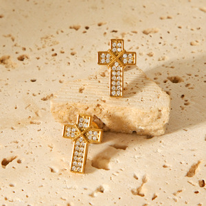 Pendientes de tuerca cruzados de diamante de acero inoxidable chapado en oro para mujer joyería de moda <span class=keywords><strong>E536</strong></span> - Product Image 4