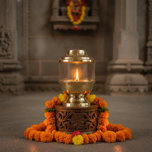 Diya en laiton avec couvercle en verre résistant à la chaleur, décoration d'intérieur, porte-bougie - Product Image 1