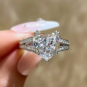 Anello di fidanzamento a doppio strato Sweet Heart per donna, elegante gioiello da dito alla moda - Product Image 1