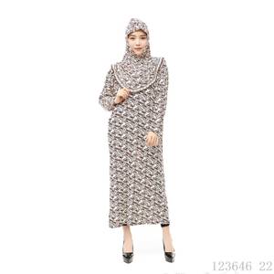 Abaya musulmane noire sur mesure pour femmes, avec foulard élastique et robe en polyester, disponible à la commande directe - Product Image 6