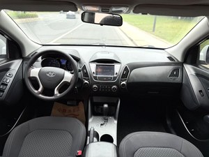 2015 <span class=keywords><strong>coche</strong></span> usado de alta calidad Beijing Ix35 hecho en China <span class=keywords><strong>coche</strong></span> de gasolina techo solar eléctrico 5 asientos SUV transmisión automática - Product Image 5