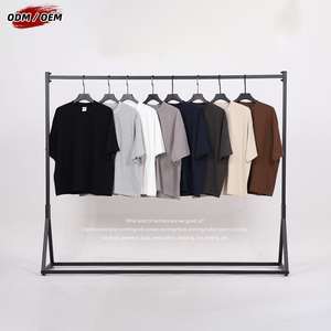 Camiseta de Hombre de Lujo, Cuello Redondo, Corte Holgado, 100% Algodón, Diseño de Logotipo Personalizado, Estilo Urbano, Camiseta Lisa de Corte Corto - Product Image 2