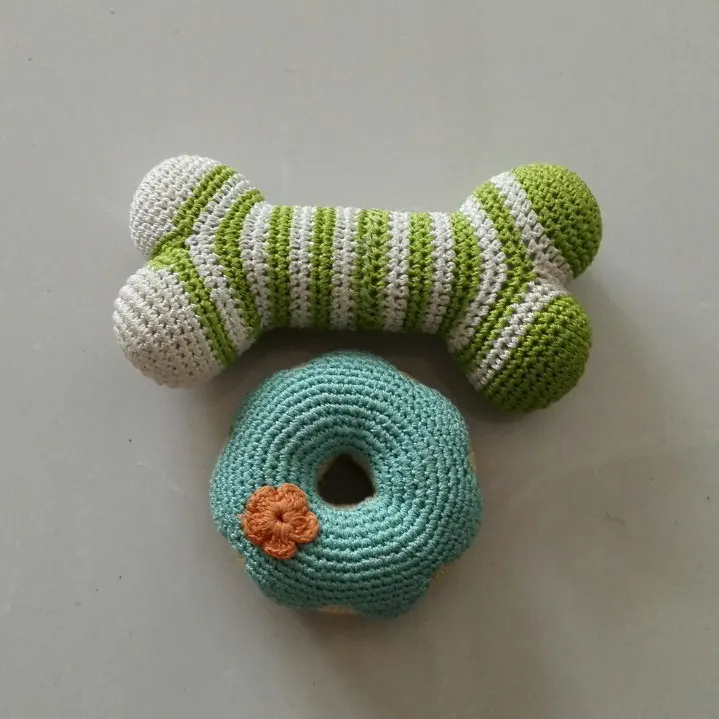 Hunde katzen New Toys Umwelt freundliche Knochen form Donut Handgemachtes gestricktes gefülltes Katzen-und Hundes pielzeug