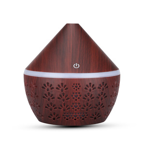 Difusor de Aroma Creativo con Diseño de Huella, Mini USB Portátil, Dispositivo Atomizador para Hogar, Oficina y Escritorio, Acabado en Madera Clara - Product Image 5