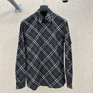 Camisa Burberry con Patrón de Diamantes Negros para Hombre, Corte Entallado, Clásica, Casual, Formal, para Otoño - Product Image 1
