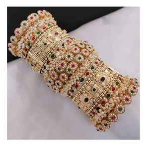 ชุดกำไลข้อมือแบบเปิดได้ ประดับด้วยหินปอต้าชุบทองและไข่มุก 10573838 กำไลไข่มุก - Product Image 1