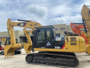 Excavatrice sur chenilles Caterpillar 320D2L d'occasion, prête à l'emploi, robuste, 21 tonnes, idéale pour les travaux de fondation et le creusement de bassins. - Product Image 1