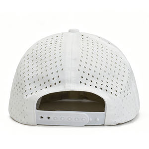 Gorra de Béisbol Deportiva Perforada con Corte Láser, Bordado 3D Personalizado, Secado Rápido, Poliéster Estructurado, 5 Paneles, Transpirable, Gorra Trucker de Golf - Product Image 5