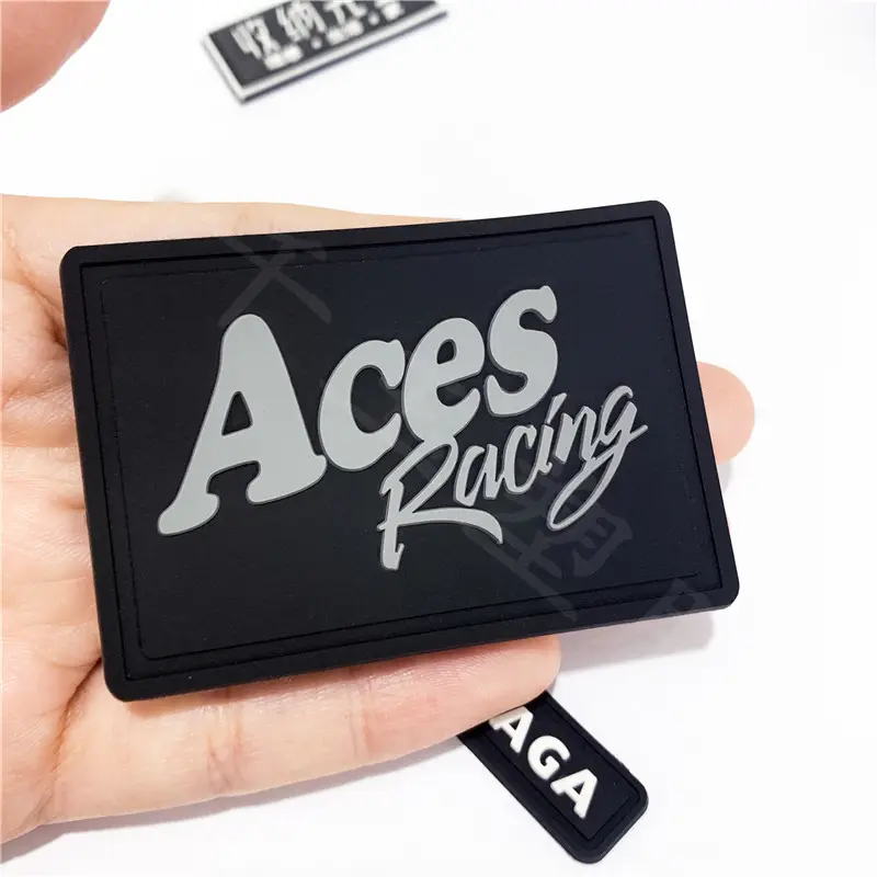 3D Dập Nổi Huy Hiệu Bền Tùy Chỉnh PVC Silicone Cao Su Patches Với Logo