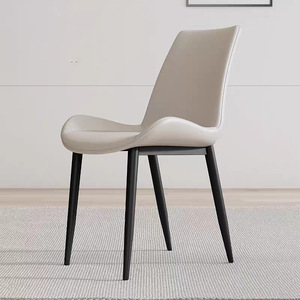 Sedia da Pranzo Pieghevole in Pelle, Design Moderno e Minimalista di Lusso, Schienale con Telaio in Metallo, Bianco/Nero, per Piccoli Appartamenti e Ristoranti - Product Image 1