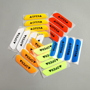 Reflector troquelado Kiss <span class=keywords><strong>de</strong></span> alta visibilidad <span class=keywords><strong>de</strong></span> 2*6cm <span class=keywords><strong>para</strong></span> casco <span class=keywords><strong>de</strong></span> bicicleta <span class=keywords><strong>de</strong></span> motor, pegatina reflectante <span class=keywords><strong>para</strong></span> casco - Product Image 6