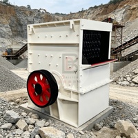 Concasseur à marteaux mobile de haute qualité pour blocs de béton et calcaire, idéal pour les carrières et l'exploitation minière