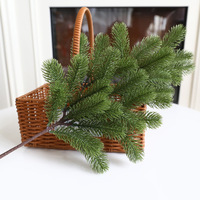Décoration d'arbre de Noël artificiel, branches de pin artificielles, plantes vertes, décoration de Noël