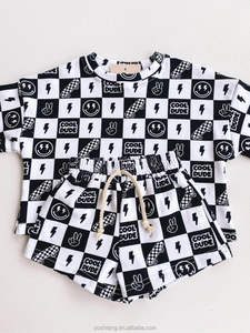 Ensemble de vêtements courts neutres personnalisés pour bébés, cool <span class=keywords><strong>dude</strong></span>, <span class=keywords><strong>t</strong></span>-<span class=keywords><strong>shirt</strong></span> et short surdimensionnés en coton tricoté, tenue 2 pièces pour bébé - Product Image 3