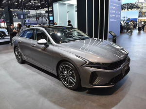 <span class=keywords><strong>Kia</strong></span> K5 2024 2025 Gasolina 1.5T 2.0T Modelos Nuevos/Usados Sedán Techo Panorámico Gasolina K3 K5 EV5 <span class=keywords><strong>EV6</strong></span> Precio Económico - Product Image 3