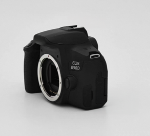 24,1 millions de pixels + 45 points de mise au point croisé + vidéo 4K, le choix polyvalent pour les reflex numériques d'entrée de gamme ! - Product Image 4
