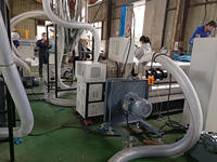 Granulateur de recyclage plastique à refroidissement par air économique avec changeur de tamis hydraulique 80-200 kg/h