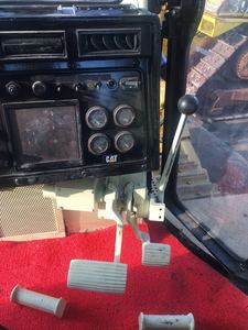 Máquina excavadora sobre orugas CAT D7H usada, buena calidad, buen precio, superventas en China - Product Image 2