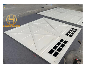 باب مرآب علوي من قطاعات فولاذية ملونة بخطوط حديثة - Product Image 4