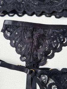 Set di <span class=keywords><strong>Lingerie</strong></span> <span class=keywords><strong>Sexy</strong></span> con Reggiseno Trasparente e Pizzo Dorato, Apertura sulle Natiche, Mostra i Capezzoli, con Reggicalze e Cintura per le Gambe - Product Image 6