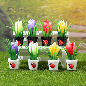Modelo de planta en maceta de tulipán en miniatura, accesorios de resina para casa de muñecas, adorno de paisaje, juguete unisex de 5 a 7 años - Product Image 2